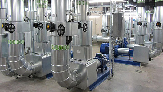 Photo of cooling machinery at HLRS