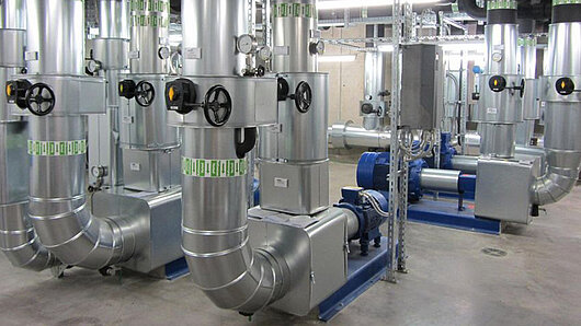 Photo of cooling machinery at HLRS