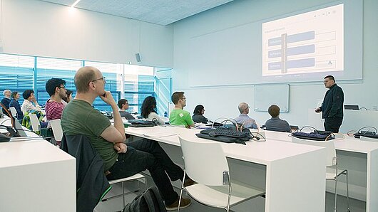 Lecture in the HLRS auditorium.